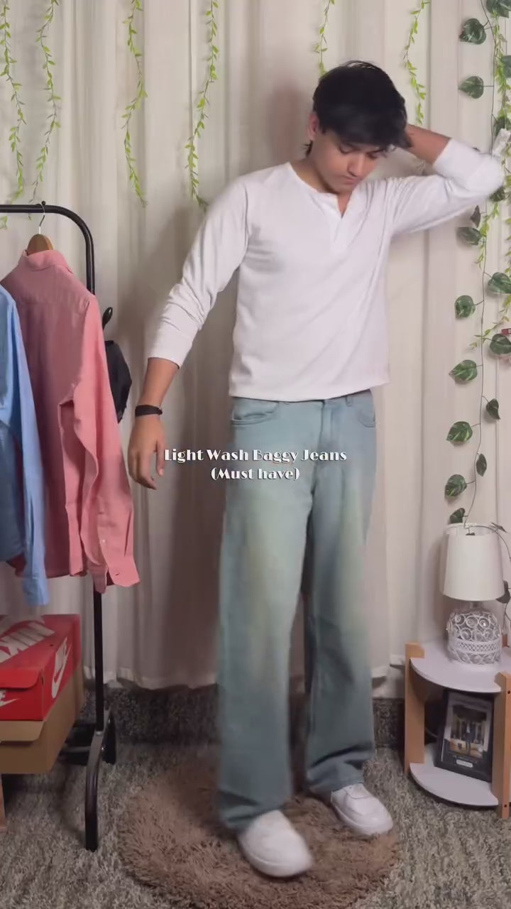 LIGHT WASH BAGGY DENIM JEANS